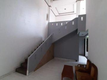 Di Jual Rumah Siap Huni, 2 Lantai di Villa Gunung Lestari Jombang,Ciputat.