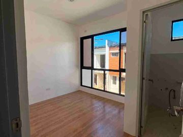 READY FOR OCCUPANCY!! 
2 CAR PARKING AREA
Move in sooner than you thought possible with our limited-time offer:

0 DP
0 1st Year Amortization 
START ON 2ND YEAR!