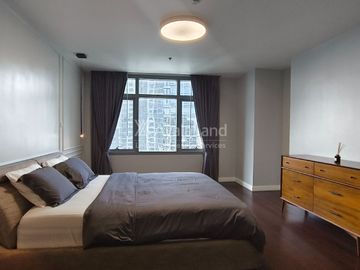 Fully furnished 2-Bedroom Unit at The Suites at One Bonifacio High Street for Rent