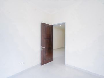 DIJUAL RUMAH MEWAH 3 LANTAI – JAGAKARSA JAKARTA SELATAN