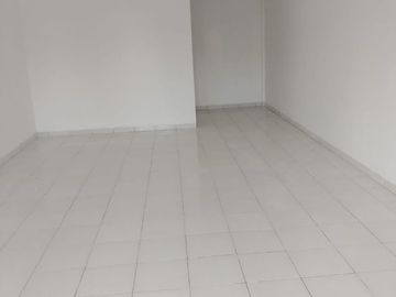 Prime 2-Story Shophouse in the Heart of Legian, Kuta – Perfect for Culinary & Guest House!
