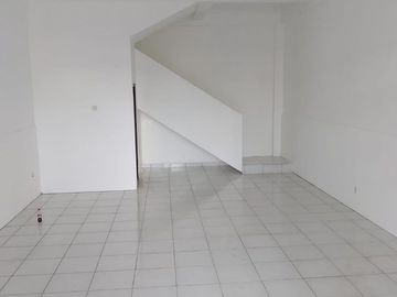 Prime 2-Story Shophouse in the Heart of Legian, Kuta – Perfect for Culinary & Guest House!