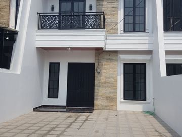 RUMAH CANTIK MODERN CLASIC DI KODAU PONDOK GEDE