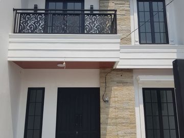 RUMAH CANTIK MODERN CLASIC DI KODAU PONDOK GEDE