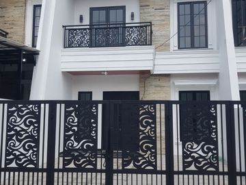 RUMAH CANTIK MODERN CLASIC DI KODAU PONDOK GEDE