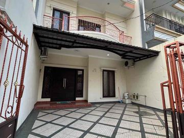 Rumah 2 Lantai Sunter Strategis Murah Siap Huni