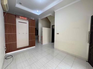 Rumah 2 Lantai Sunter Strategis Murah Siap Huni