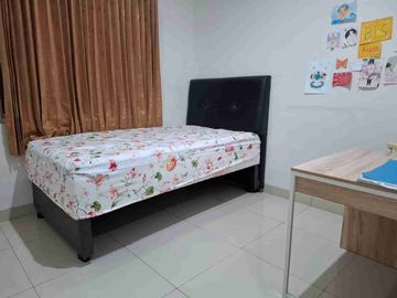 Dijual Rumah 2 Lantai Furnished Siap Huni di Green Lake City