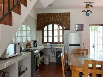 🌴 Vive Puerto Vallarta de verdad | Casa amueblada en renta cerca del Río Cuale