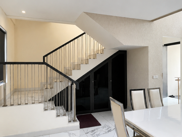 Rumah 2,5lt luas 9x17 153meter 4KT Cluster Matana Asya JGC Jakarta Garden City