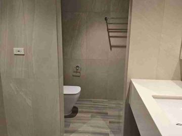 Park Central Towers 2 bedrooms 139 sqm