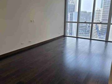Park Central Towers 2 bedrooms 139 sqm
