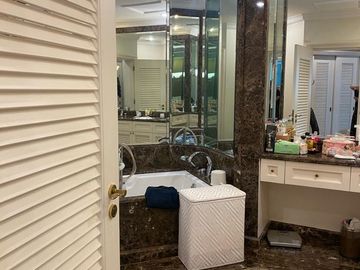 Disewakan Apartemen Four Season Residence 3BR