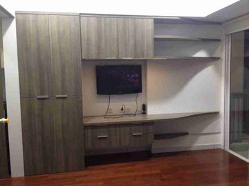 DISEWAKAN CEPAT DAN MURAH APARTEMEN CASA DE PARCO 1 BR / kamar FULL FURNISHED