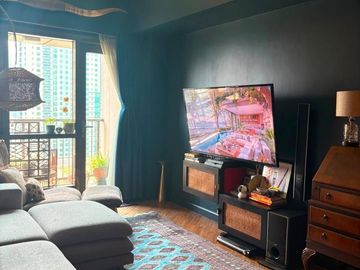 Own This Spacious 1-Bedroom Condo with Balcony in Joya Lofts & Towers, Rockwell  - RR1692