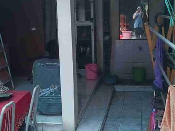 DIJUAL RUMAH MINIMALIS ASYIK DENGAN TAMAN INNER-COURT RAWALUMBU, BEKASI