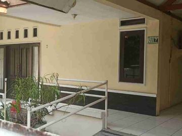 DIJUAL RUMAH MINIMALIS ASYIK DENGAN TAMAN INNER-COURT RAWALUMBU, BEKASI
