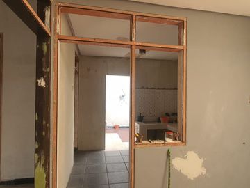 Dijual Rumah Harga Jauh Di Bawah Apraisal Bank Strategis Dekat Kampus Petra Lokasi Kutisari Indah Sby