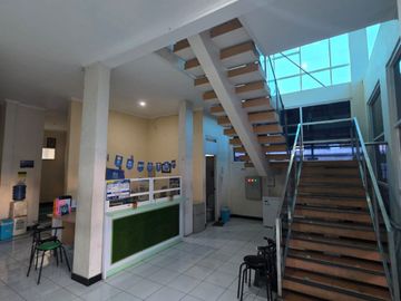 FORSALE GEDUNG KANTOR 3LANTAI KETINTANG STRATEGIS SURABAYA KOTA VG 110