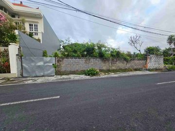 Tanah 293m2 jln Utama persada Kerobokan Badung Bali