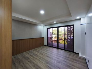 4 Bedrooms Duplex Two Storey House and Lot for Sale in Don Bosco Paranaque  - JB