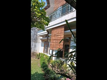 Rumah Mewah Siap Huni Dekat Area Ijen Malang Kota GMK04146