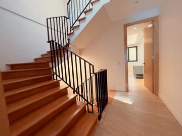 For Sale 3 Storey Preselling Modern Townhouse in New Zañiga, Mandaluyong City. KSA 29.5M