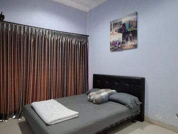 Rumah Mewah 2 Lantai dalam Perumahan Lokasi Dekat Kampus UPN di Babarsari Depok Sleman