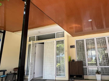 Jual Rumah Mewah Ada Private Pool Metland Menteng Cluster Golden Roof LT 200 LB 230 SHM Semi Furnish