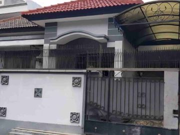 Rumah Tengah Kota di Brumbungan Semarang Tengah