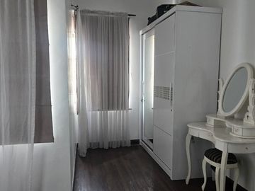 DIJUAL RUMAH CANTIK SIAP HUNI 2 LANTAI FULL FURNISH DI VILLA SELECTA (HR43)