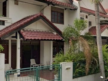 RUMAH DI TAMAN PERMATA BUANA