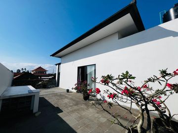 Rumah Suradipa Peguyangan Kaja Denpasar Utara Bali