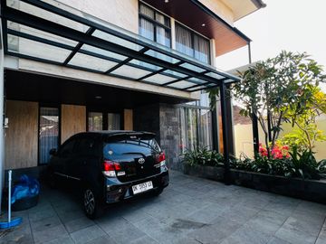Rumah Suradipa Peguyangan Kaja Denpasar Utara Bali
