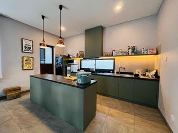Rumah Suradipa Peguyangan Kaja Denpasar Utara Bali