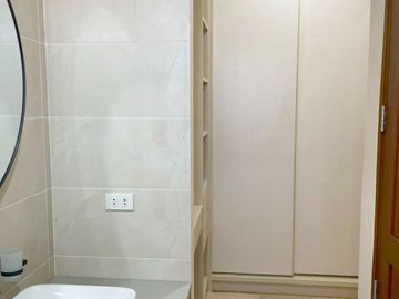 For Sale 4 Storey Preowned Modern Townhouse in New Zañiga, Mandaluyong City. KSA 25M