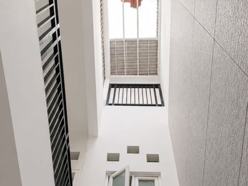 Rumah 2,5lt luas 7x15 110meter 5KT Kayu Tinggi Cakung Jakarta Timur