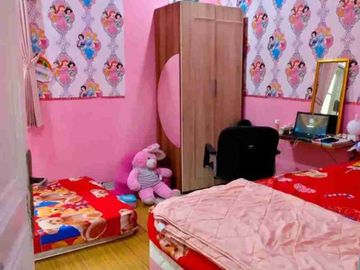 Dijual Rumah Rapih 2 lantai full furnished di Rafles Hills Cibubur