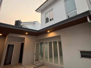 Diaewakan Rumah di Pusat Bisnis BSD