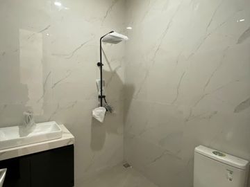 Dijual Rumah di Bintaro Jaya Tangsel Brand New American Style Dalam Cluster GB-17378