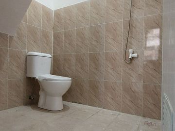 Rumah Atl Cipayung, Dekat Stasiun Kota Depok Lama, Murah Mewah, 2 LANTAI Baru New Dijual