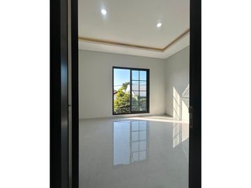 BARU GRESS 2 UNIT. RUMAH KLAMPIS SEMOLO WISMA MUKTI SURABAYA TIMUR. DEKAT MANYAR, MERR, KERTAJAYA, DHARMAHUSADA, SEMOLOWARU, Dsb