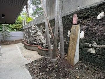 FOR SALE Prime Corner House in White Plains, Quezon City - OBSH283