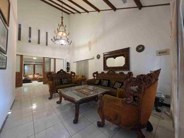 Rumah + Kos Row Jalan Lebar di Rawamangun Jakarta Timur
