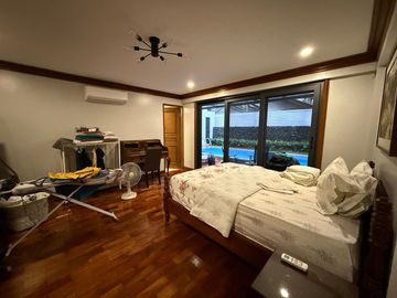 FOR SALE Modern House with Pool in White Plains, Quezon City - OBSH284