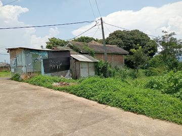 Tanah Siap Bangun Dekat Puskesmas Cipageran Legalitas SHM