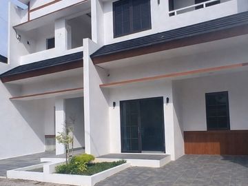 Rumah GTS Sawangan, Pinggir Jalan Raya, Mewah Murah, 2 LANTAI, Baru di Kota Depok Dijual