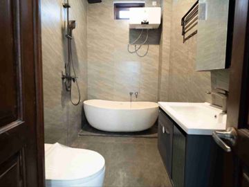 Rumah Modern Siap Huni di Area Renon Denpasar