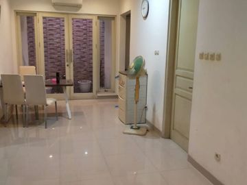 DISEWAKAN / DIJUAL RUMAH FURNISHED DI KAYUPUTIH JAKARTA TIMUR