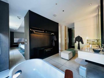 Dijual Villa W Seminyak Bali
Dalam Kawasan Hotel Hotel Berbintang 5